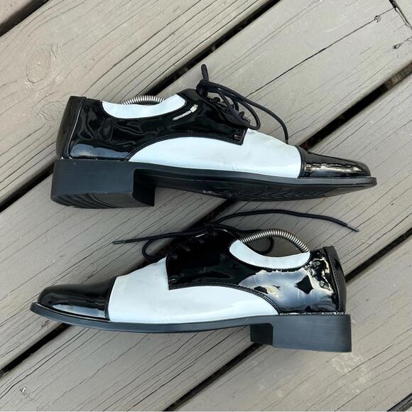 FUNTASMA Men’s Black and White Oxford Shiny Faux Patten Shoes Size Large FLAWED - Picture 2 of 15